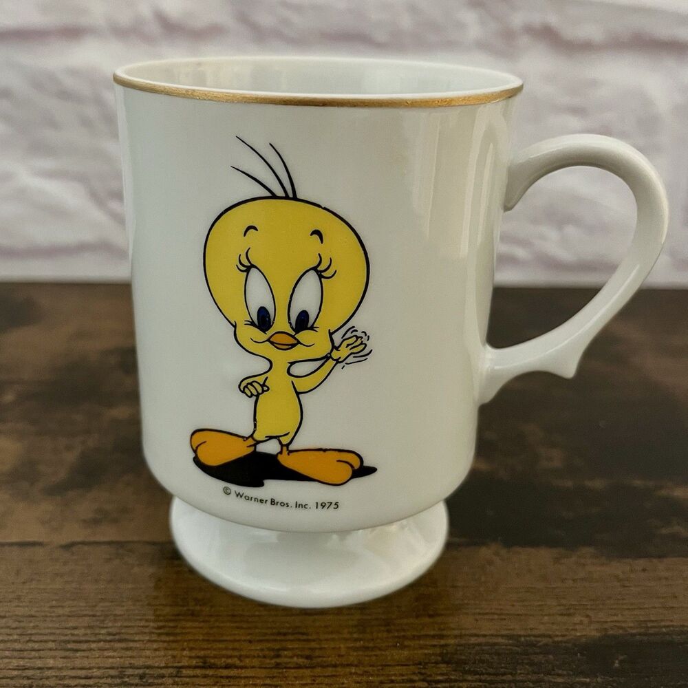 Vintage 1975 Tweety Bird Marriott’s Great America Mug Looney Tunes Cup